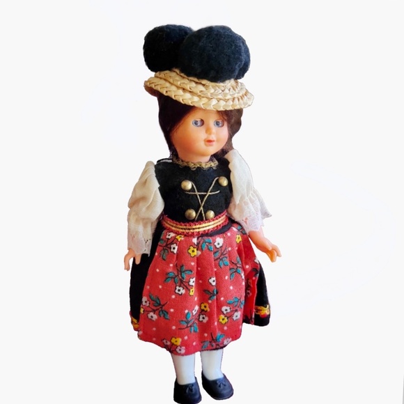 SIX Collectable Dolls from different parts of Europe, 6" Tall - Picture 2 of 5